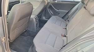 Volkswagen Jetta 1.2 benzina 2012 - imagine 8