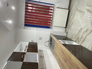 Proprietar, inchiriez apartament doua camere renovat - imagine 6
