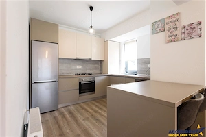 Apartament 2 camere,Transilvania Residence Brasov,parcare privata,mobilat,utilat - imagine 2