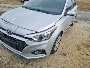 Piese din dezmembrări de Hyundai I 20 an 2017 motor 1.25 benzina sau piese masina este întreaga puți