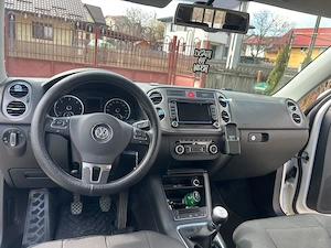 Vând Wolkswagen Tiguan 2011 2.0 TDI   - imagine 6