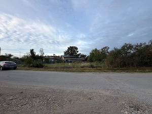 Teren intravilan de vânzare   1015 mp   Scorțeni, Prahova