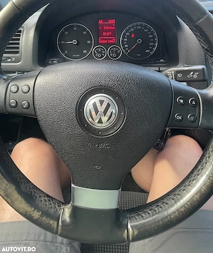 Volkswagen Jetta 1.9 TDI - imagine 5