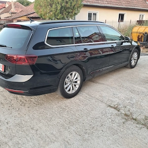 Volkswagen Passat 2023 manual 2 litri diesel 150 HP - imagine 7