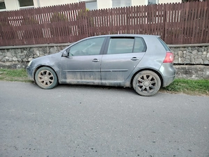 dezmembrez golf 5 