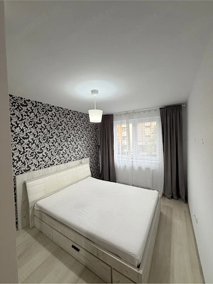De Închiriat | 3 Camere | Decomandat | 68 Mp | 2 băi | Parcare | Tractorul - imagine 5