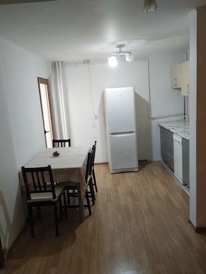 Închiriez apartament 3 camere ultracentral  - imagine 5