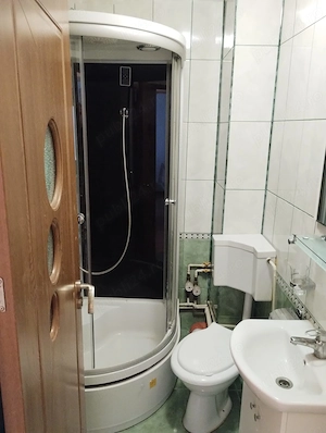 Închiriez apartament 3 camere ultracentral  - imagine 4