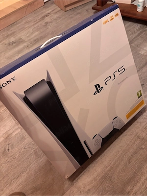 Pachet Complet PlayStation 5 (PS5) cu 2 Manete, Suport Încărcare manete și Joc GTA V