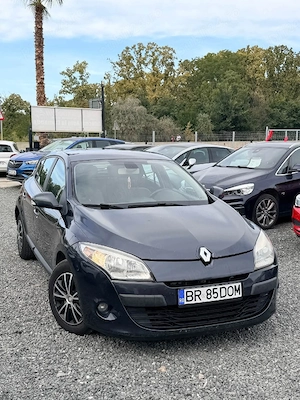Renault Megane Hatchpack  - imagine 6