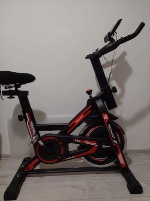 Vând bicicletă spinning TECHFIT SBK1500N nouă 
