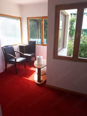    Casă spațioasă cu teren în centrul orașului Sinaia  - imagine 7