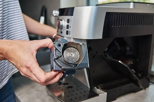 Reparații espressoare Philips, DeLonghi, Jura, Saeco Iași - imagine 2
