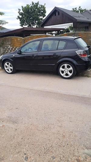 Opel Astra H 