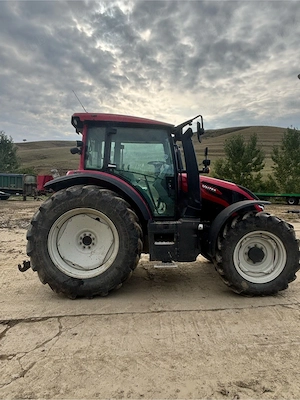 Tractor Valtra G125 - imagine 2