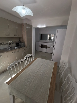 Apartament 3 camere renovat - imagine 3
