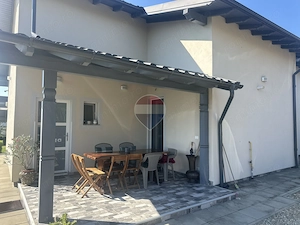 Casă / Vilă cu 7 camere de vânzare Izvoare - imagine 4