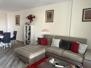Casă / Vilă cu 7 camere de vânzare Izvoare - imagine 9