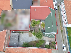 Casă spațioasă cu garaj, în cartierul Drăgășani / Arad - imagine 2