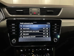 Skoda Superb - imagine 18