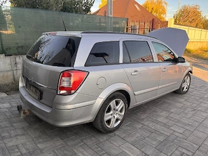 Dezmembrez Opel Astra H 1.7 - imagine 2