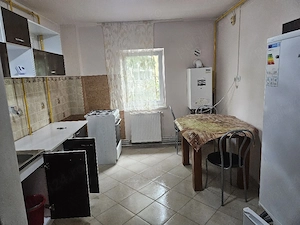 inchiriez apartament 2 camere - imagine 2
