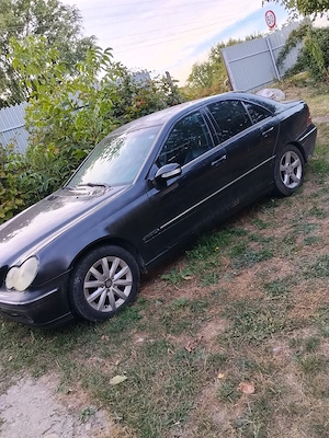 vand Mercedes Benz  - imagine 2