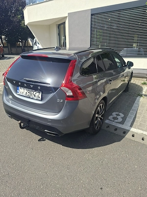 Volvo V60 - D3 - Black Edition - imagine 4