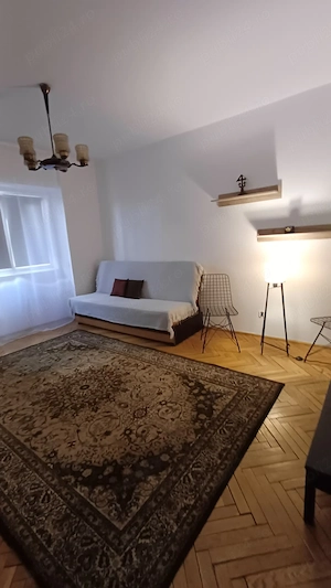 PROPRIETAR-inchiriez ap.3 camere, zona centrala - imagine 3