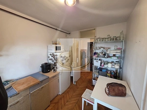 Apartament spațios cu 2 camere, și centrală proprie, Bucovina - imagine 5