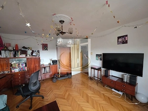 Apartament spațios cu 2 camere, și centrală proprie, Bucovina - imagine 2