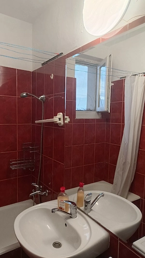 Proprietar inchiriez garsoniera decomandata la Podul Grant, metrou Basarab, zona gara de nord - imagine 3