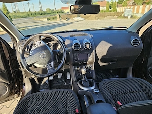 Vând Nissan Qashqai 2.0 4x4 2009 - imagine 6