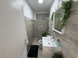 APARTAMENT 1 CAMERA - MOBILAT SI UTILAT - ZONA CENTRALA - imagine 7