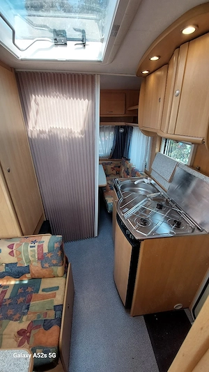 Rulota Dethleffs Camper 420 , pregatita pentru off-camping - imagine 9