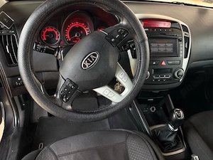Kia Ceed 1.4 benzină | 2010 | 90 CP | 261.955 km | Proprietar 2