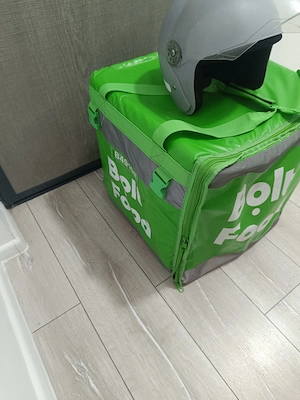 Vând geantă Bolt plus cască scuter  - imagine 2
