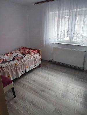 Proprietar 4 camere 81mp luminos întreținut-se vinde cum este in poze. - imagine 2