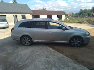 Toyota avensis  - imagine 5