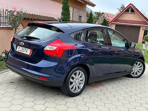 Ford Focus 2011-1.6 benzina clasic- Euro 5 -Impecabila-Import Germania - imagine 6