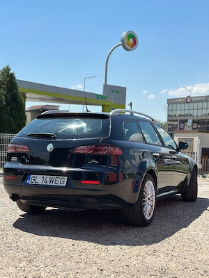 Vand sau schimb Alfa Romeo 159 1.9 150cp an 2010 - imagine 2