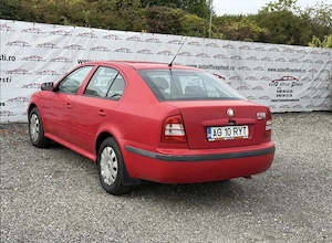 Vand Skoda Octavia Tour 1.4 MPI 75 CP Proprietar - imagine 8