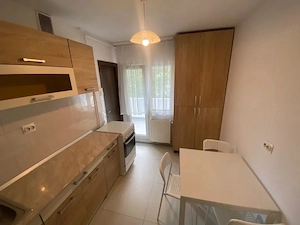 Apartament 2 camere decomandat, zona Plopilor - imagine 3