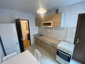 Apartament 2 camere decomandat, zona Plopilor - imagine 4