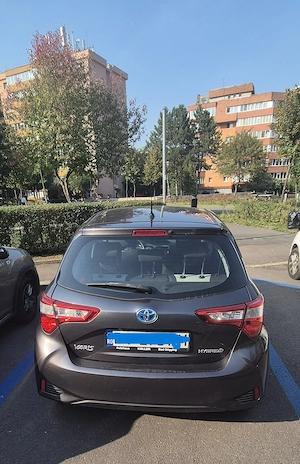 Toyota Yarris hibrid benzina 2018 104000 Km - imagine 5