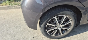 Toyota Yarris hibrid benzina 2018 104000 Km - imagine 3