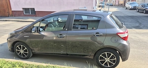Toyota Yarris hibrid benzina 2018 104000 Km - imagine 6