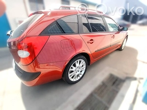 Dezmembrez Renault Laguna - imagine 2