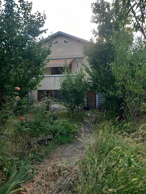 Otopeni vila casa si teren 1000 mp str. Fermei