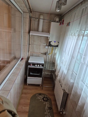 închiriez apartament cu o cameră  - imagine 3